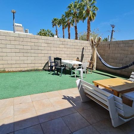 פטיו נופש Eilat Patio Vecation Apartment Bagian luar foto